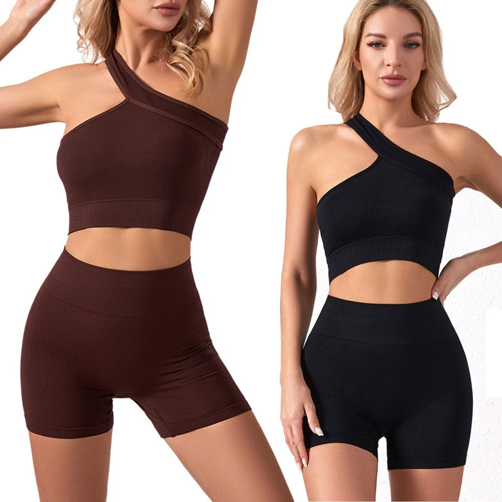 طقم رياضي نسائي غير ملحوم مكون - مراجعة Seamless Ribbed Workout Tank Top وسعره