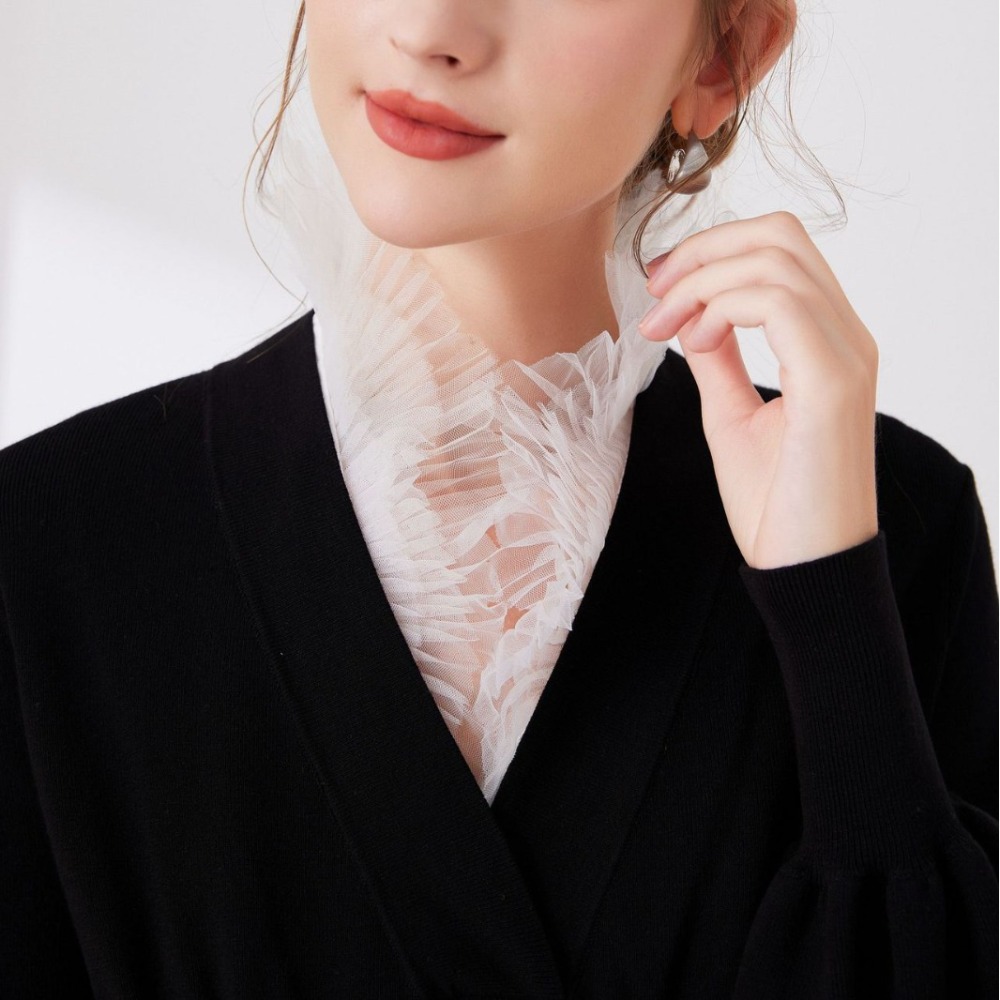 ياقة صناعية على شكل حرف V من خ - مراجعة Tops وسعره