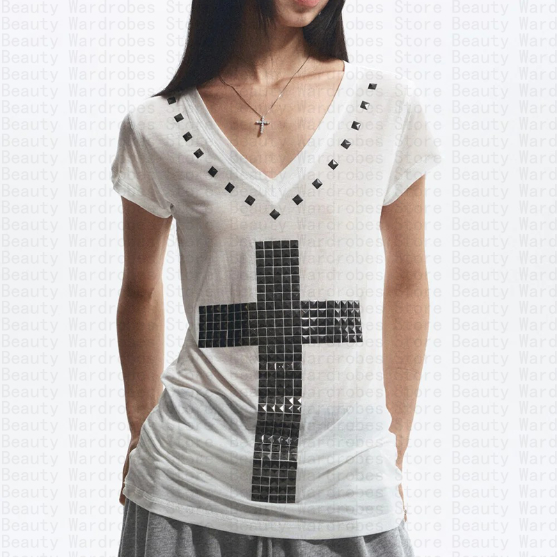 تي شيرت Rock Goth فريد من نوعه - مراجعة Y2K Graphic Baby Tee Crop وسعره